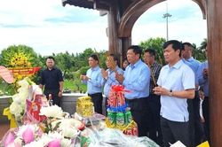 Phấn đấu hoàn thành tuyến chính cao tốc La Sơn-Hòa Liên trong tháng 8