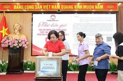 Hơn 750 triệu đồng ủng hộ nhân dân phường Móng Cái 1 khắc phục hậu quả cơn bão số 1