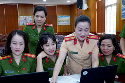 Hà Nội: Triển khai tiện ích tra cứu tiến độ cấp, đổi giấy phép lái xe