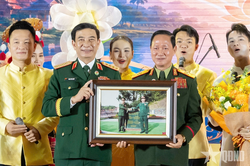 Giao lưu hữu nghị quốc ph&ograve;ng bi&ecirc;n giới Việt Nam - L&agrave;o lần thứ 3 th&agrave;nh c&ocirc;ng tốt đẹp