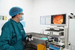 Bệnh viện Đa khoa Vũng Tàu cắt polyp ngay trong một lần nội soi
