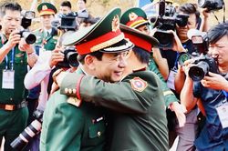 Giao lưu Hữu nghị Quốc phòng Biên giới: Thắt chặt tình hữu nghị 2 nước Việt Nam – Lào