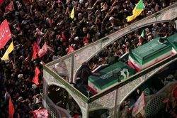 Iran cử hành lễ an táng cố Lãnh tụ Tối cao Ali Khamenei