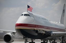Đằng sau chuyện Tổng thống Mỹ Trump đột ngột thôi dùng chuyên cơ Qatar tặng