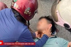Nữ điều dưỡng kịp thời cứu sống người đàn ông ngã quỵ giữa đường