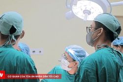Bé trai 3 tuổi mang dị vật trong tai suốt 2 ngày