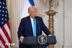 Mỹ chính thức có sân bay mang tên Tổng thống Donald Trump