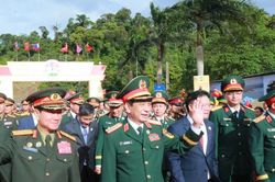 Giao lưu quốc ph&ograve;ng Việt Nam-L&agrave;o: Thắt chặt t&igrave;nh đo&agrave;n kết, vun đắp bi&ecirc;n giới h&ograve;a b&igrave;nh