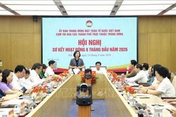 Lấy người dân làm trung tâm trong giám sát, phản biện xã hội
