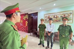 Bắt Gi&aacute;m đốc tạo dựng l&ograve;ng tin, b&aacute;n hơn 260 tấn ph&acirc;n b&oacute;n giả