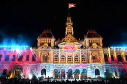 Du lịch TP Hồ Ch&iacute; Minh đạt gần 214.000 tỉ đồng doanh thu sau 6 th&aacute;ng
