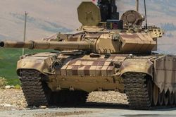 Iran hiện đại h&oacute;a xe tăng dựa tr&ecirc;n c&ocirc;ng nghệ Li&ecirc;n X&ocirc;: C&oacute; đủ sức đẩy l&ugrave;i cuộc tấn c&ocirc;ng tr&ecirc;n bộ của Mỹ?