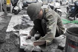Hà Nội yêu cầu cải tạo vỉa hè tránh tình trạng 'đào lên, lấp xuống'