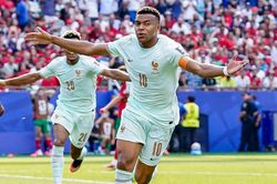 Mbappe rực sáng, Pháp thắng Morocco để vào bán kết World Cup 2026