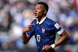 Giới hạn nào cho siêu nhân Mbappe?