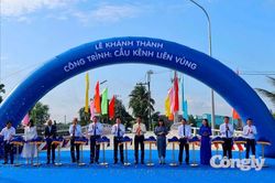 Nguyên Chủ tịch nước Trương Tấn Sang dự lễ khánh thành cầu Kênh liên vùng Bình Lợi – Đức Hòa