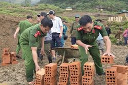 Khẩn trương triển khai hỗ trợ xóa nhà tạm, nhà dột nát cho con đẻ của người hoạt động kháng chiến bị nhiễm chất độc hóa học