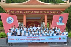 'EM L&Agrave; PH&Aacute;T THANH VI&Ecirc;N': Khi những trải nghiệm viết tiếp ước mơ