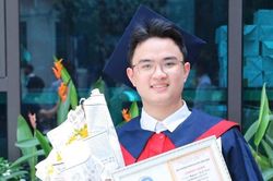 Cựu học sinh Chuyên Bắc Ninh là thủ khoa đầu ra Trường Đại học Công nghệ
