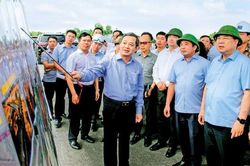 Điều chỉnh quy hoạch tỉnh: Từ tích hợp kỹ thuật đến tái thiết chiến lược phát triển