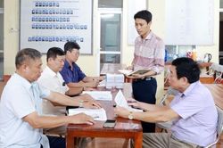 Chi bộ sau s&aacute;p nhập: Bảo đảm l&atilde;nh đạo th&ocirc;ng suốt ở cơ sở