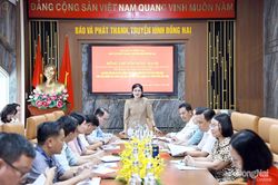 Ph&oacute; B&iacute; thư Thường trực Th&agrave;nh ủy T&ocirc;n Ngọc Hạnh l&agrave;m việc với B&aacute;o v&agrave; Ph&aacute;t thanh, Truyền h&igrave;nh Đồng Nai
