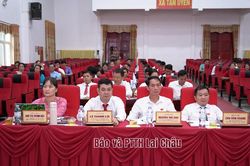 HĐND x&atilde; T&acirc;n Uy&ecirc;n: Kỳ họp thứ năm