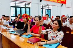 HĐND một số x&atilde;, phường tổ chức th&agrave;nh c&ocirc;ng kỳ họp thường lệ giữa năm 2026