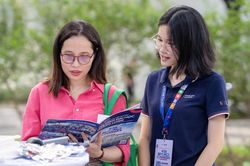 M&ugrave;a tuyển sinh: Chọn trường danh tiếng hay ng&agrave;nh học ph&ugrave; hợp?
