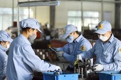 Cá nhân nộp Mẫu 08/CK-TNCN khi nhận khoán việc, doanh nghiệp có phải khấu trừ thuế TNCN 10% không?