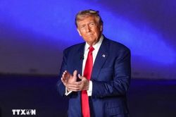 Mỹ đổi tên sân bay quốc tế theo tên Tổng thống Donald Trump