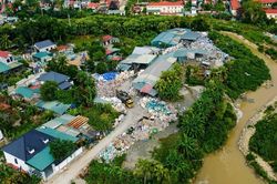 Khởi tố 3 bị can về tội 'Gây ô nhiễm môi trường'