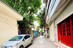 Người mua nhà đất lo ngại về quy hoạch và giá cao