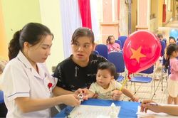 Xã Đa Phúc khám sức khỏe định kỳ cho trẻ em dưới 6 tuổi