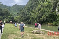 Bộ Văn h&oacute;a, Thể thao v&agrave; Du lịch ph&ecirc; duyệt kịch bản phim truyện điện ảnh 'Người về P&aacute;c B&oacute;'