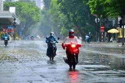 Dự báo thời tiết ngày 10/7: Bắc bộ, Nam bộ mưa lớn diện rộng