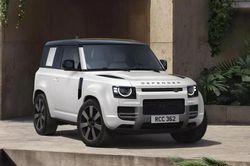 Land Rover ra mắt Defender 2027, bổ sung lớp phim tự phục hồi vết xước