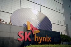 Từ thương vụ SK Hynix nh&igrave;n thấy cuộc đua AI mới