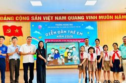 S&ocirc;i nổi diễn đ&agrave;n trẻ em phường Ho&agrave;ng Mai 'Vững bước trong kỷ nguy&ecirc;n số'