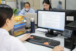 Sở Y tế Hà Nội yêu cầu không để chậm trễ giải quyết thủ tục hành chính cho người dân