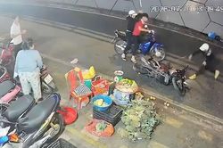Điều tra nhóm người mang hung khí rượt đuổi, đập phá xe máy ở TP.HCM