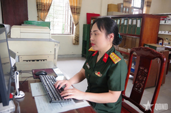 Trung tá QNCN Nguyễn Thị Huệ tận tâm trên từng cương vị công tác