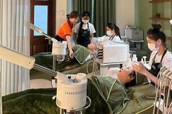 Gỡ rào cản bằng cấp, thu hút người giỏi