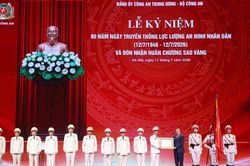 Kỷ niệm 80 năm Ngày truyền thống, Lực lượng An ninh Nhân dân đón nhận Huân chương Sao Vàng lần thứ tư