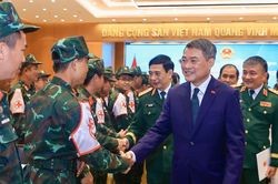Thủ tướng: 'Giữa nỗi đau, Việt Nam mang đến nghĩa tình'