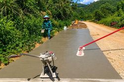 Thủy điện Đakđrinh quyết tâm hoàn thành sửa chữa tuyến đường tránh ngập cho địa phương trước mùa mưa lũ 2026