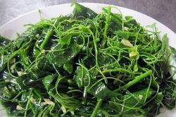 Loại rau đặc sản có mùi lạ nhưng là vị thuốc hỗ trợ tiêu hóa hiệu quả