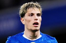 Chelsea bán đứt 'ông kễnh' Garnacho, MU hưởng lợi