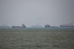 Mỹ y&ecirc;u cầu Iran c&ocirc;ng khai cam kết mở ho&agrave;n to&agrave;n eo biển Hormuz