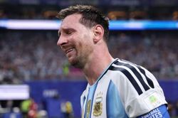 Vieri ca ngợi Messi: 'Những gì cậu ấy làm không còn là con người'